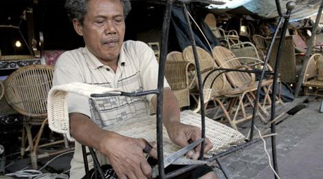 Pemerintah Bantul Mendapat Penghargaan Pelopor Pengembangan Usaha Mikro, pertumbuhan ekonomi bantul yogyakarta, pemerintah bantul mendapatkan penghargaan pelopor pengambang usaha mikro dan menengan, UMKM bantul jogja,